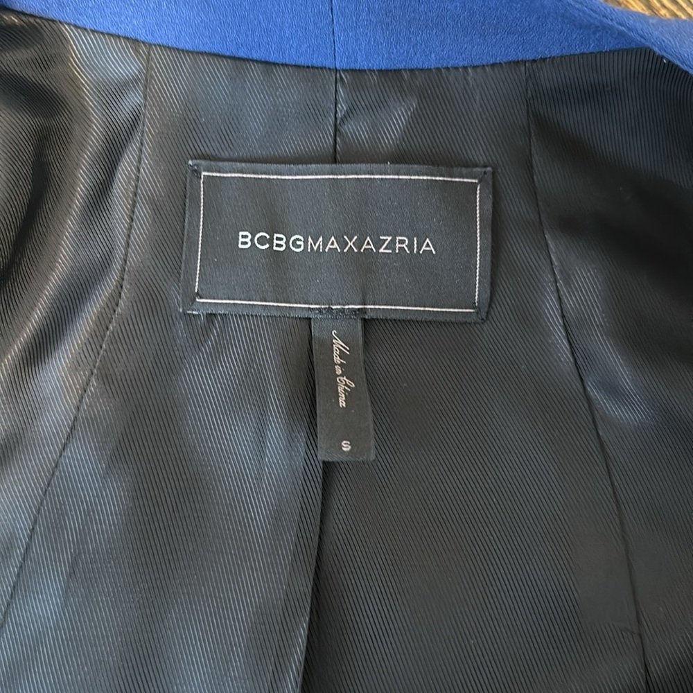 Great condition! BCBGMaxAzria Blazer! - Picture 3 of 6